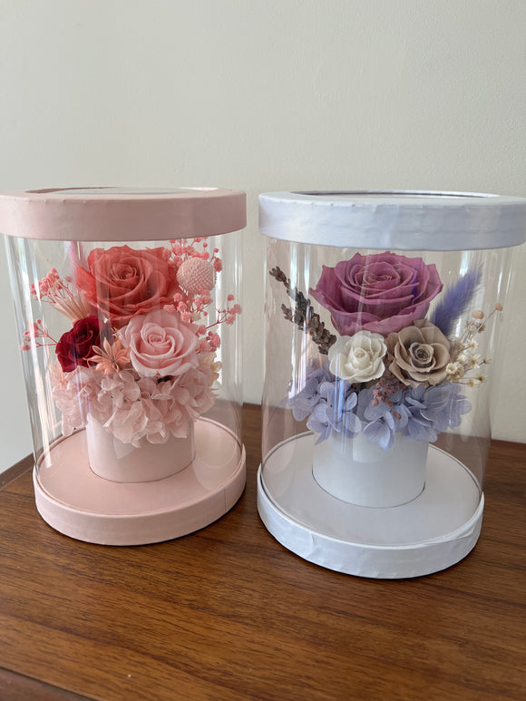 Preserved flowers box, pink and white, the floral house